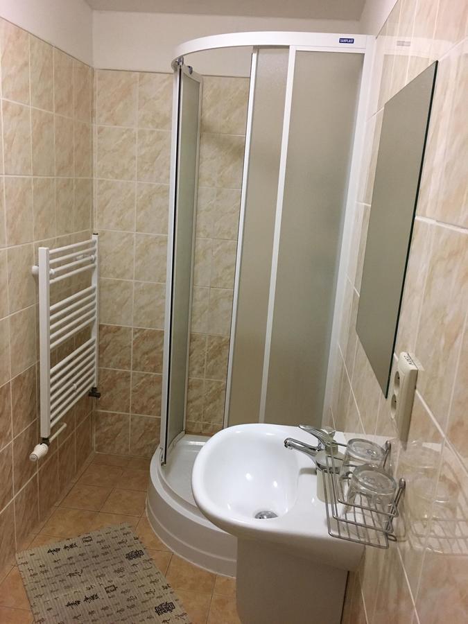 Penzion Anton Teplicka nad Vahom Bagian luar foto