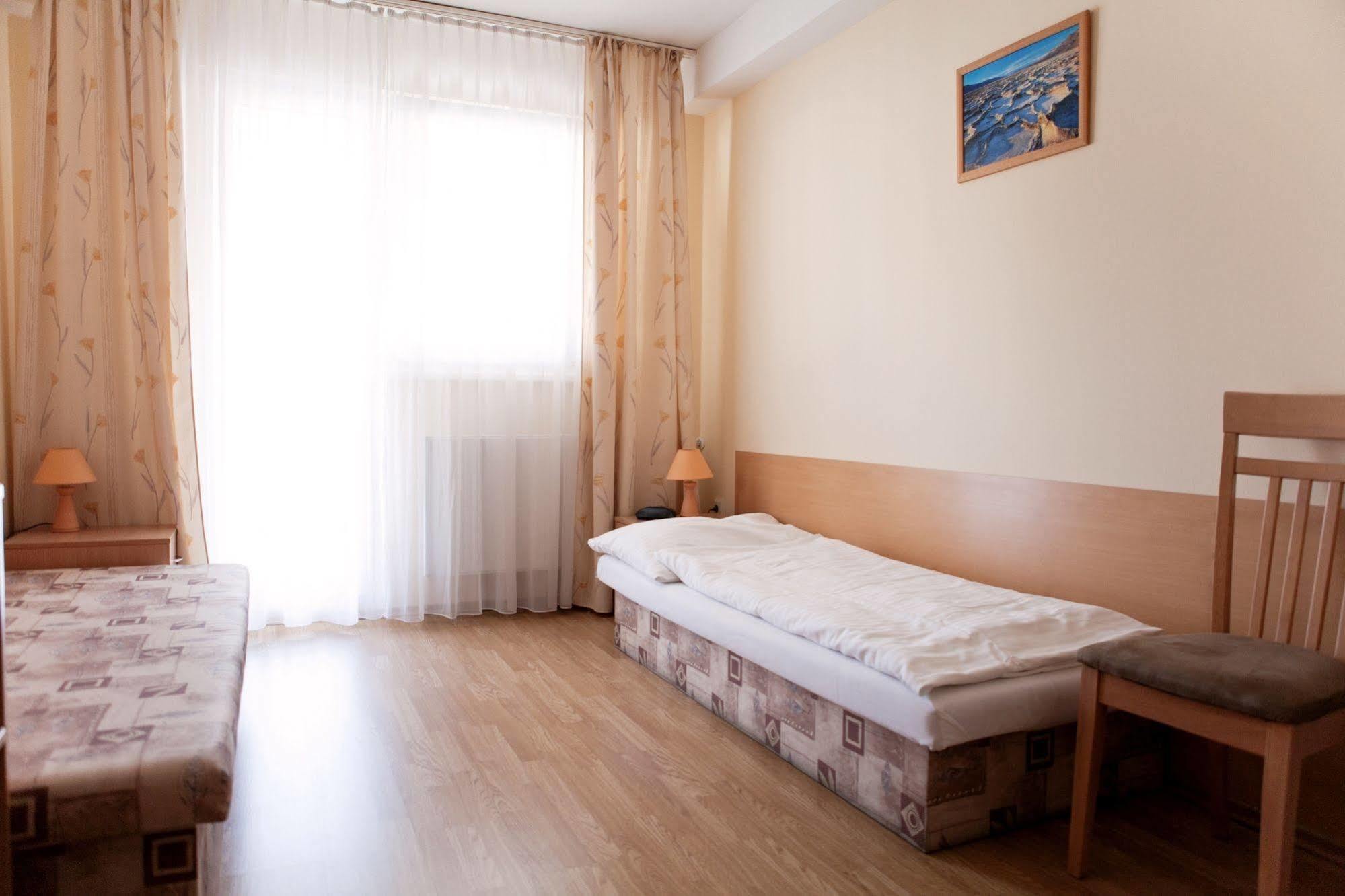 Penzion Anton Teplicka nad Vahom Bagian luar foto